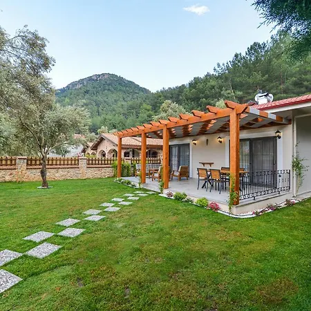 Unique, Natural And Peaceful.... Villa *