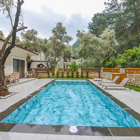 Unique, Natural And Peaceful.... Villa